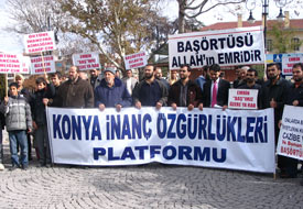"Başörtüsü özgürlük nişanesidir"
