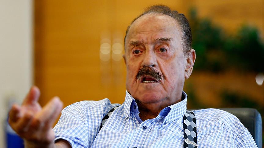 Cavcav: Bizim hocanın dini, imanı para