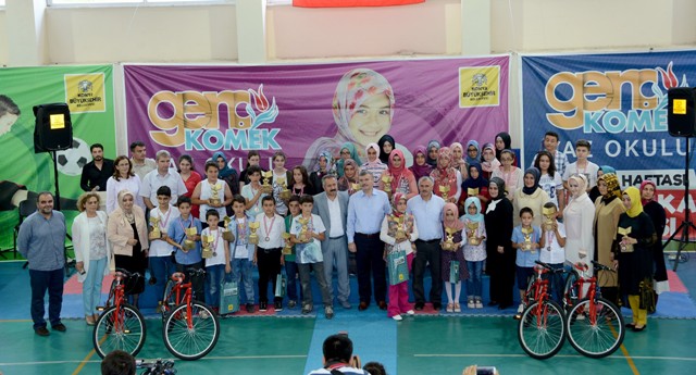 Genç KOMEK’te ödüller verildi