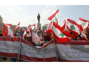 Lübnan'da "atanamayan öğretmenlerin" protestosu