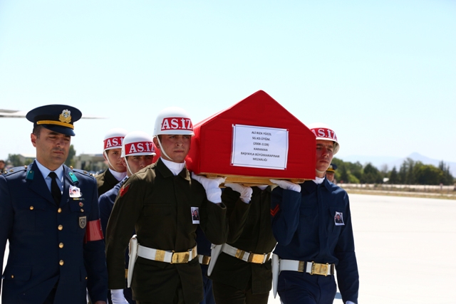 Bot kazasında şehit olan üsteğmenin naaşı Konya’ya getirildi