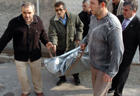 Emirgazi'de şüpheli ölüm