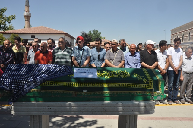 Demirsoy ailesinin acı günü