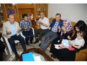 Cumhurbaşkanı Erdoğan'dan şehit ailelerine ziyaret