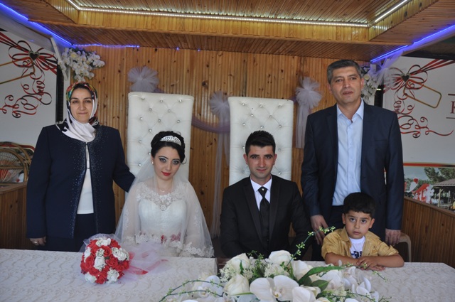 Büşra ve Ademhan çiftinin mutlu günü