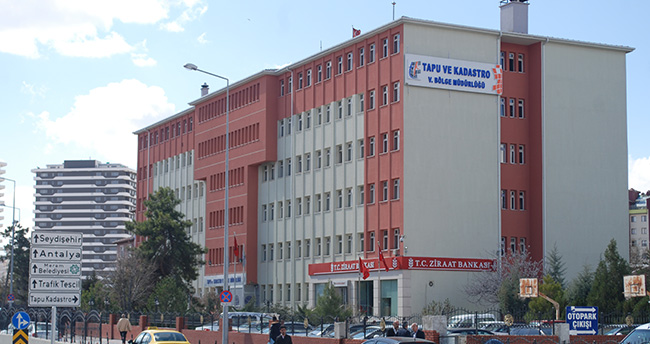 'Konya Tapu'ya bomba ihbarının ardından emlakçı çıktı