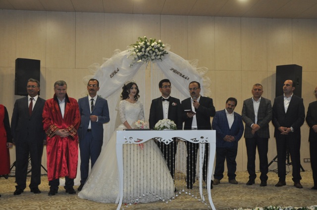 Mehmet Hançerli oğlunu evlendirdi