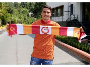 Galatasaray, Josue'ye imza attırdı