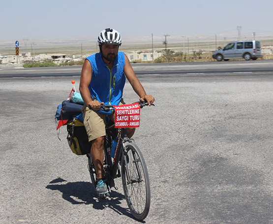 Şehitler için 950 kilometre pedal çevirdi