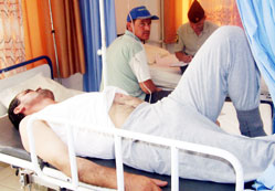 Kamyon devrildi: 1 yaralı...