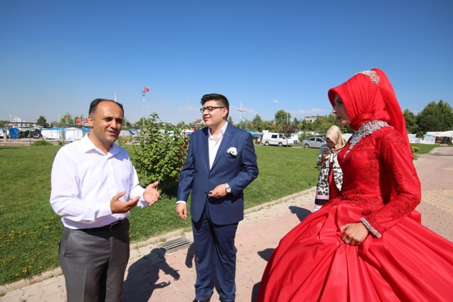 Beyşehir, evlenecek çiftler için doğal fotoğraf stüdyosu oldu