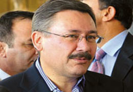 Çıkışta Uğur Dündar'a çaktı