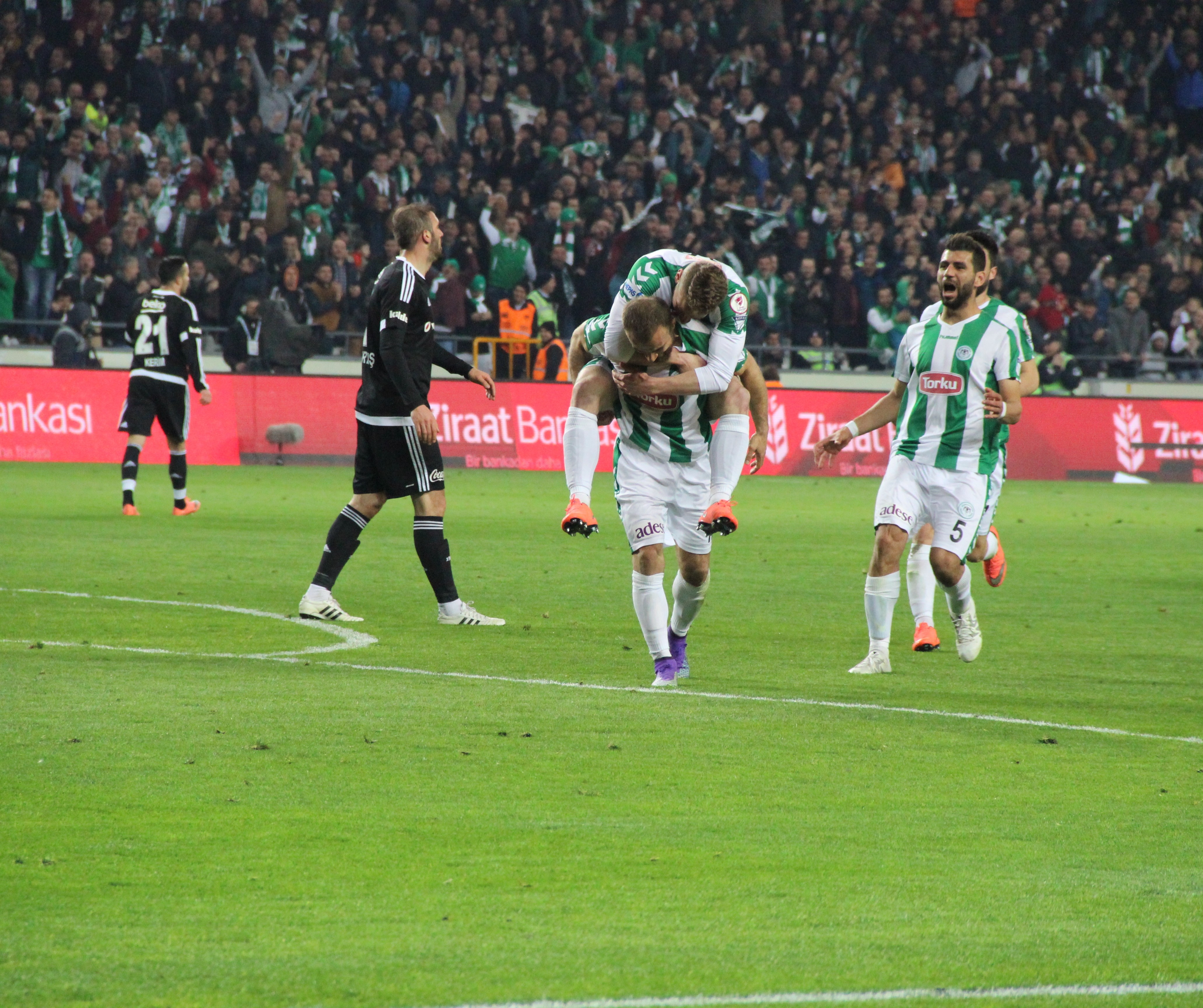 Konyaspor, Beşiktaş'ı zorluyor