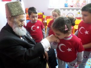 Özel Gençlik bilinçli bireyler yetiştiriyor