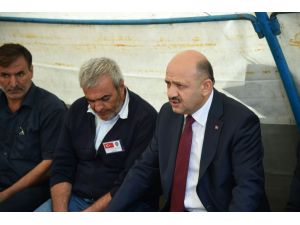 Bakan Işık'tan şehit ailesine taziye ziyareti
