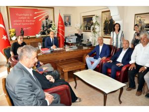 Kılıçdaroğlu'nun konvoyuna saldırı