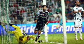 Olcay Şahan sahayı suçlu buldu!