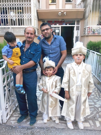 Kızılkaya ailesinin sünnet sevinci