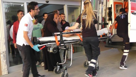 Üç yaşındaki kız çocuğu, üçüncü kattan düşerek yaralandı