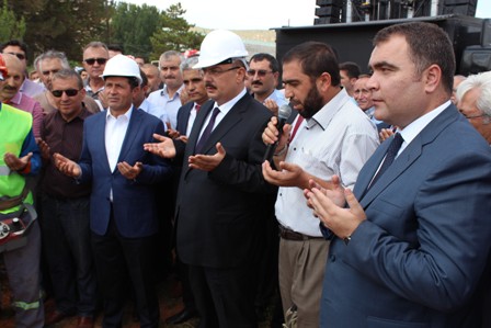 Vali Canbolat ve Milletvekili Altunyaldız, Bozkır'da temel atma törenine katıldı
