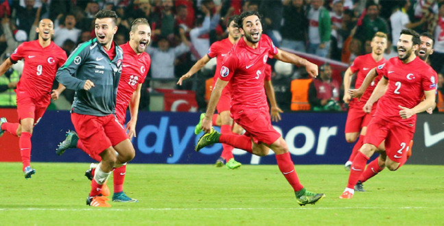 Milli maçlar TV 8'de