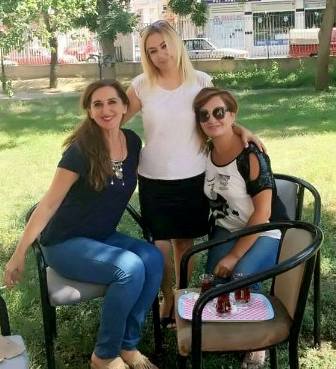 Dost bayanlar bir arada