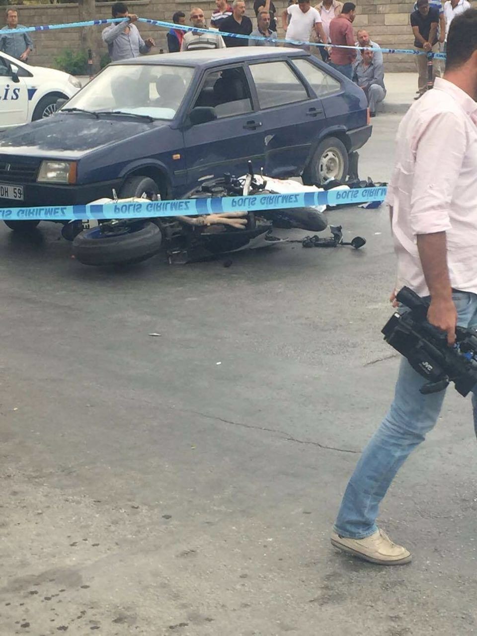Konya'da otomobilin altına giren motosiklet sürücüsü öldü