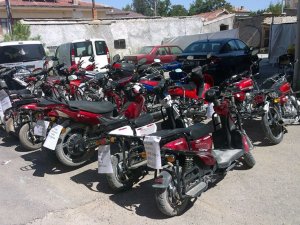 Motosiklet hırsızları yakalandı