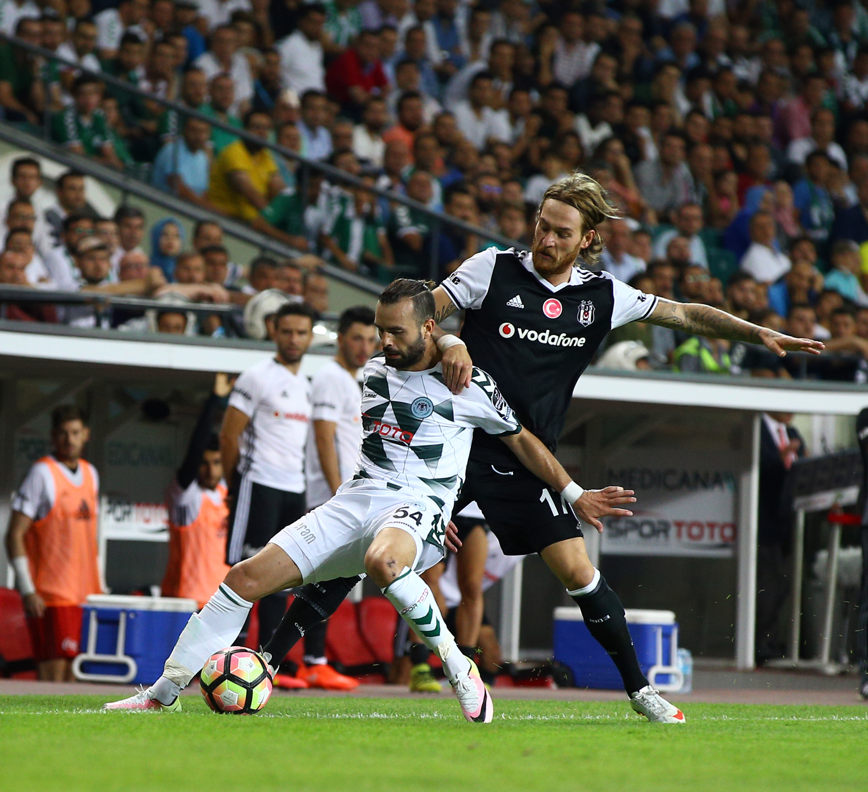 Konyaspor, fikstürden memnun