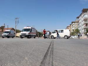 Konya'da trafik kazası: 2 yaralı