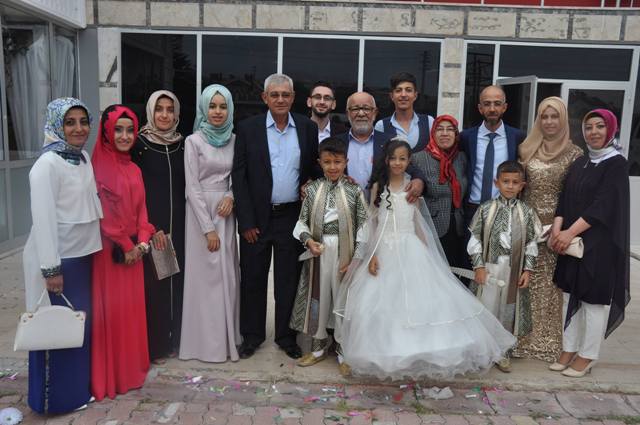 Özbayrak Ailesinin Sünnet Mutlulugu