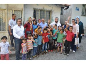 Ankara'da sığınmacı çocuklara bayram hediyesi