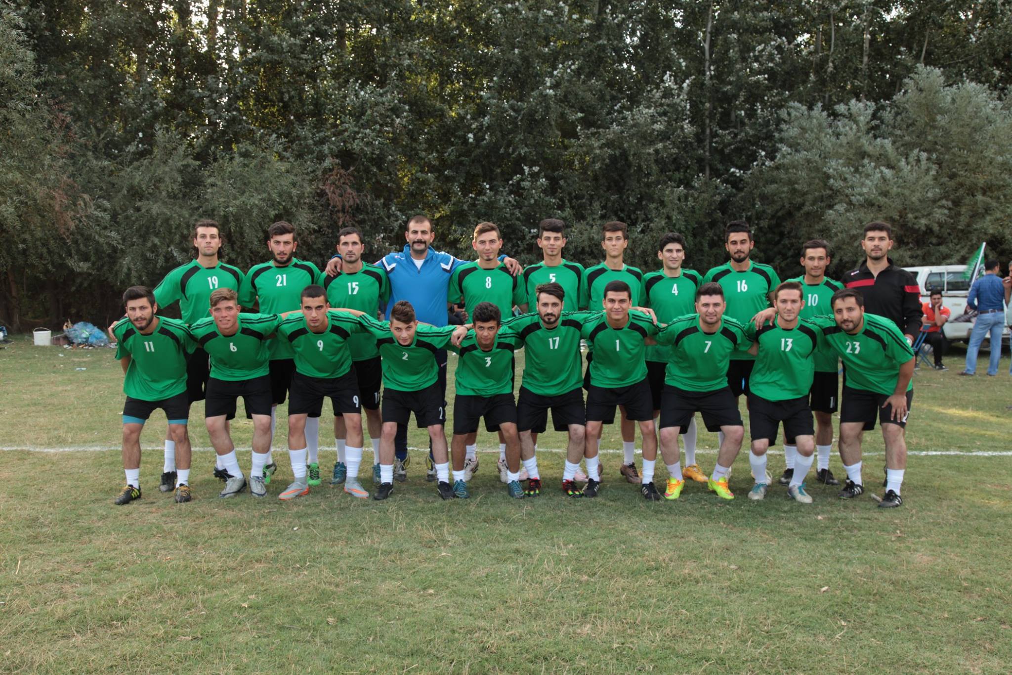 Sarayönüspor sahaya indi