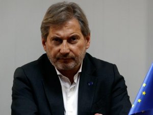 Hahn: Türkiye'deki Suriyeliler için 2,2 milyar avro taahhütte bulunduk
