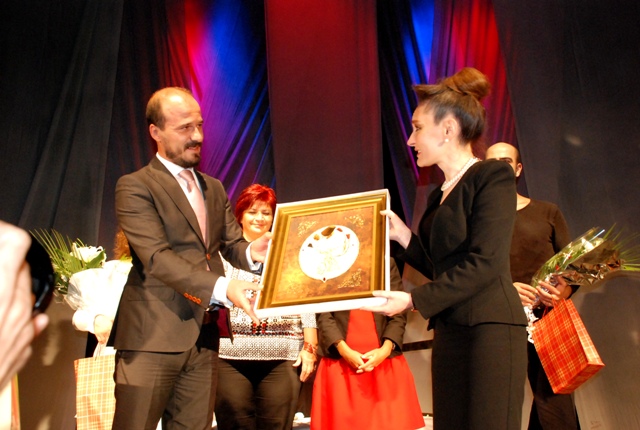 "Dördüncü Ay" oyunu Kosova'da sahnelendi