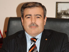Üzülmez: Şener’i biz davet etmedik