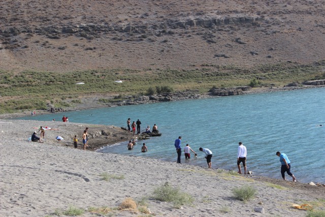 Bayramda Acıgöl’de plaj havası