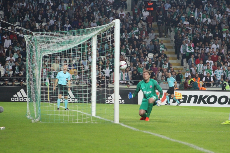 YAKTIN BİZİ DİREK!