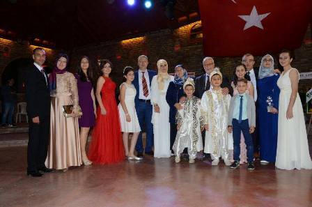 Ayyalazan ailesinin sünnet mutluluğu