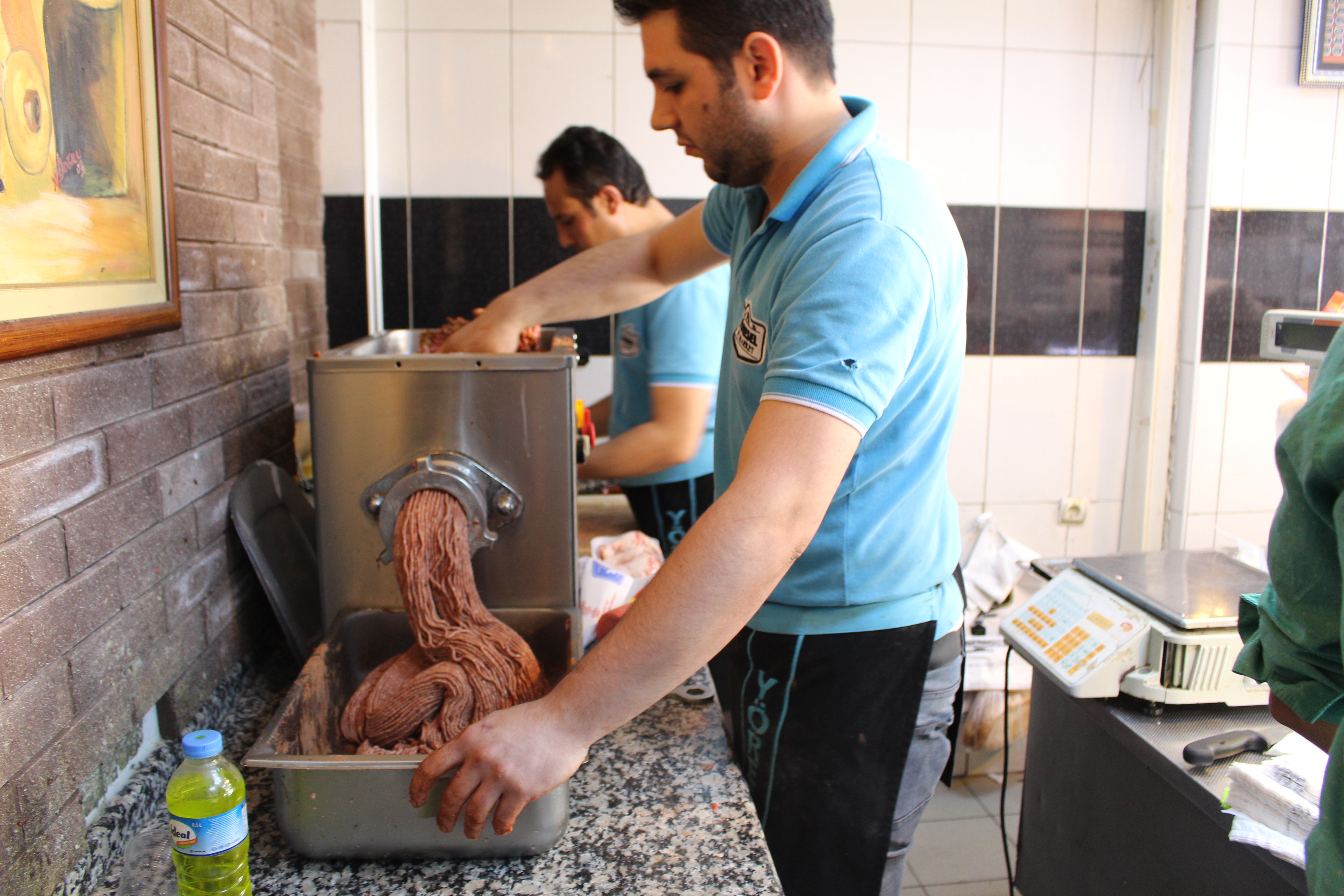 Kasaplar bayramda durmadı