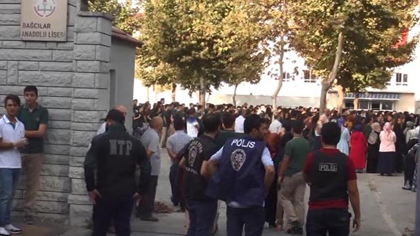 Polis okulların açıldığı ilk gün böyle önlem aldı