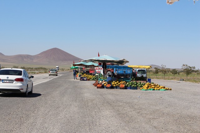 Çöl ortasında pazar