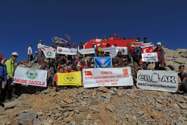 Aydos Gaziler Zirve Tırmanışı gerçekleştirildi