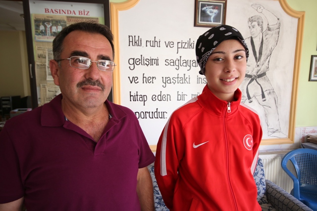 Avrupa ikincisi, madalyasını şehitlere adadı!