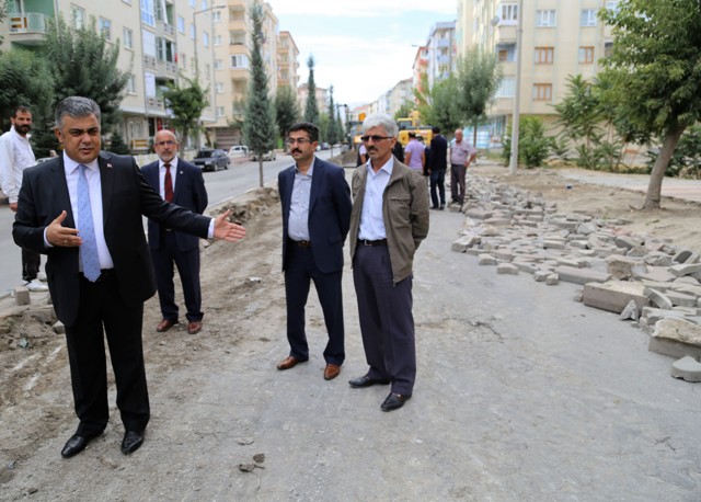 Mustafa Seyran Caddesinin imajı değişiyor