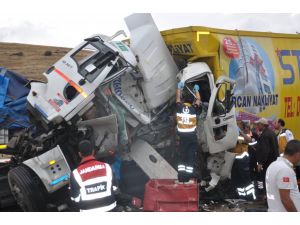 Afyonkarahisar'daki zincirleme trafik kazası