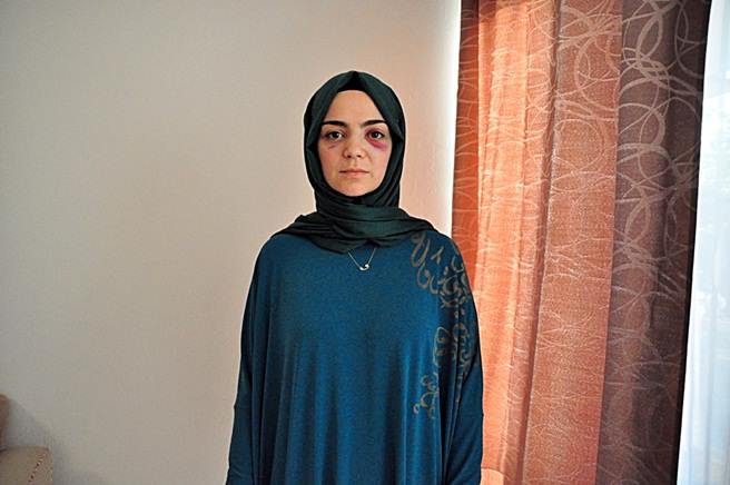 Almanya'da başörtülü kadınlara saldırı