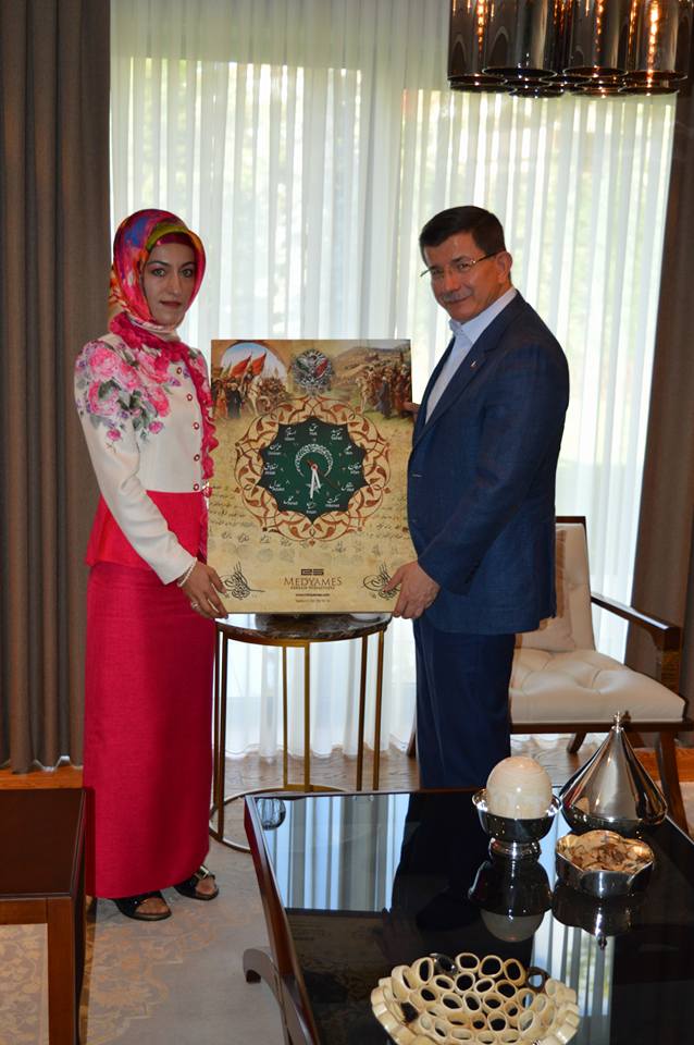 Esra Çetin, Davutoğlunu Ziyaret Etti