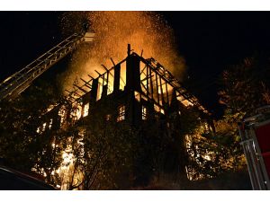 GÜNCELLEME - Safranbolu'da tarihi konak yandı