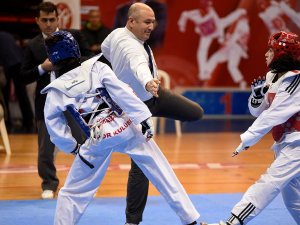 Şerife Gürler'den bronz madalya